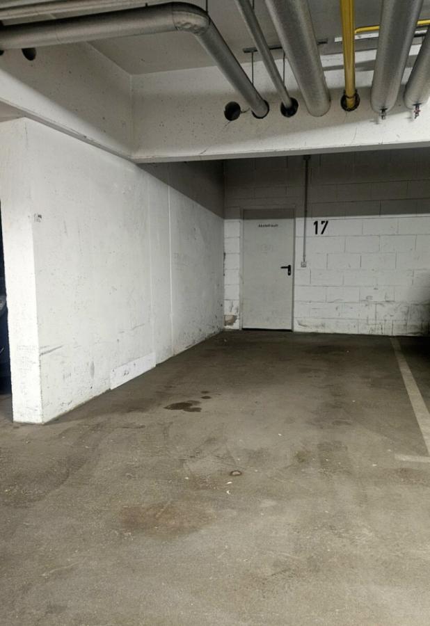 Tiefgaragenstellplatz