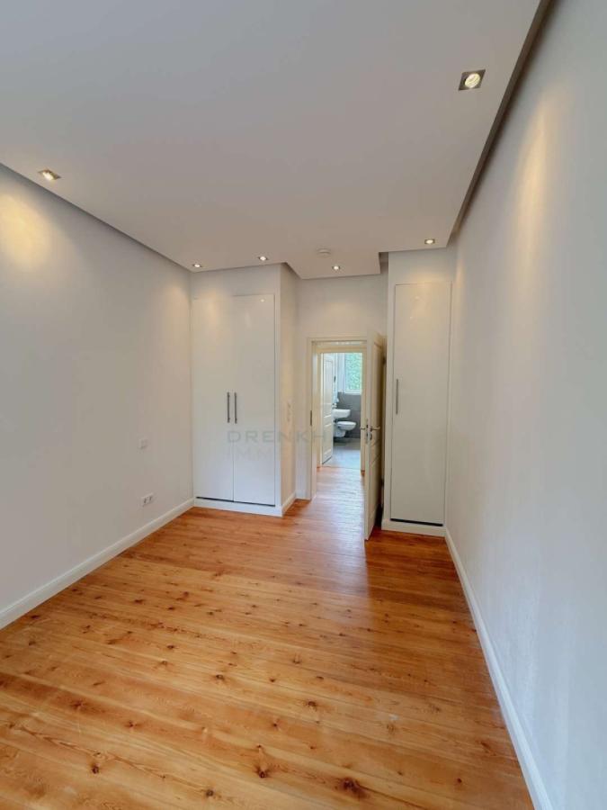 Schlafzimmer vorn - EG rechts 