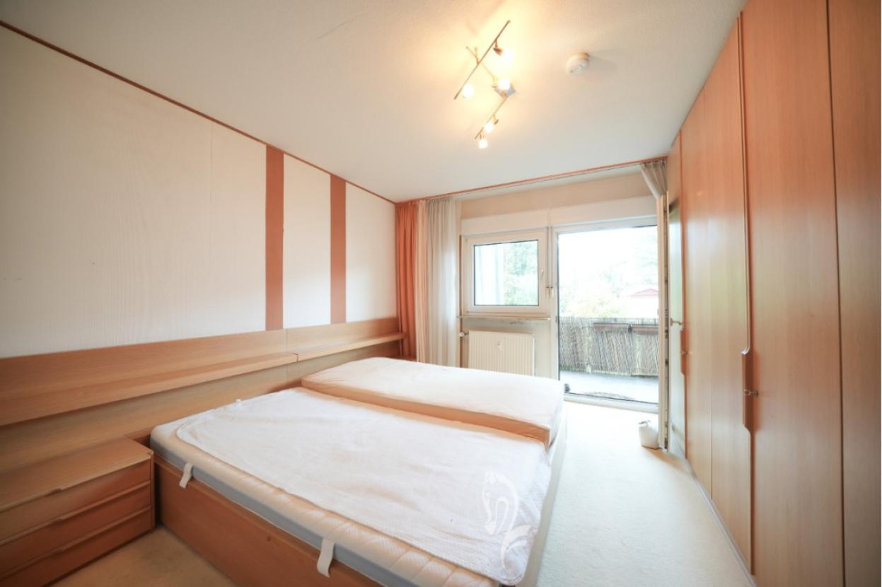 Schlafen mit Zugang zum Balkon