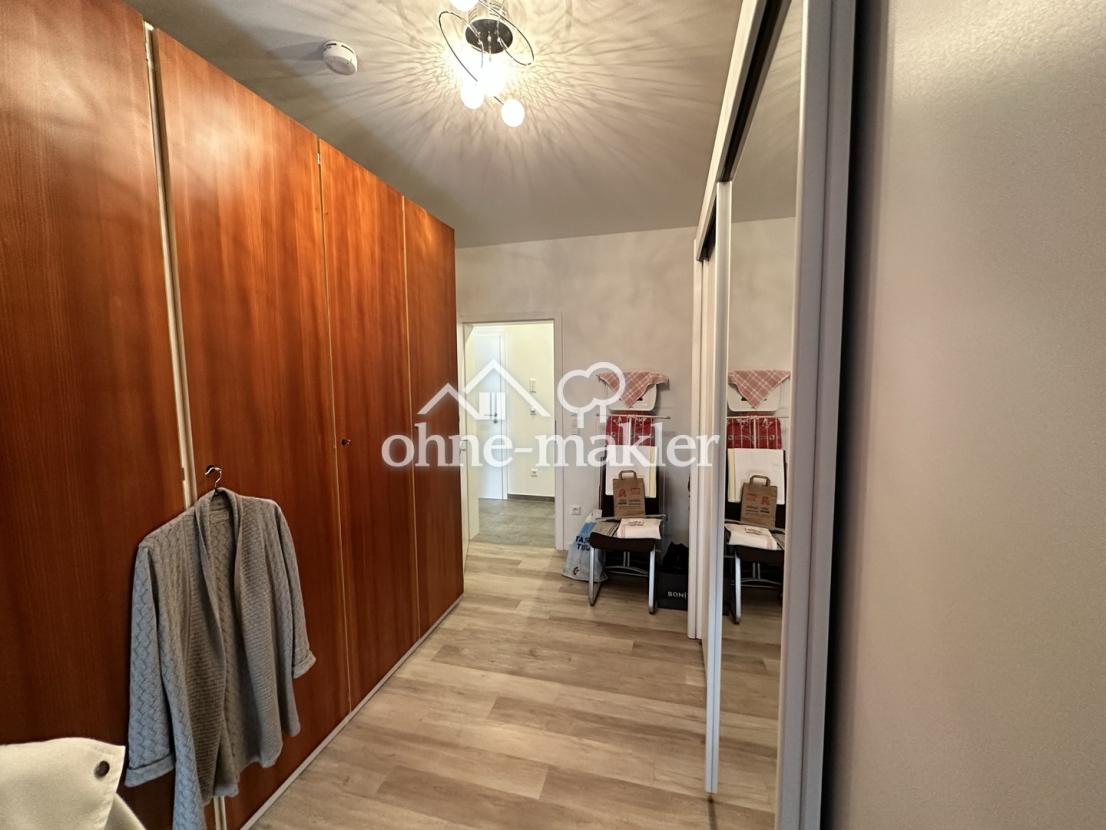 Ankleideraum (Bsp. möbliert)