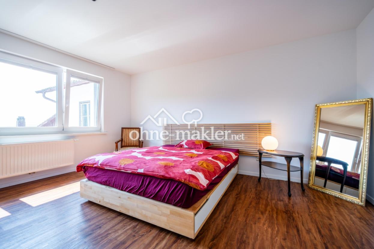 1. OG: 1. Schlafzimmer 