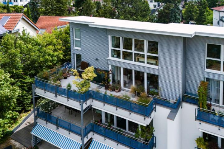 Sonnige, 35m² große Westterrasse