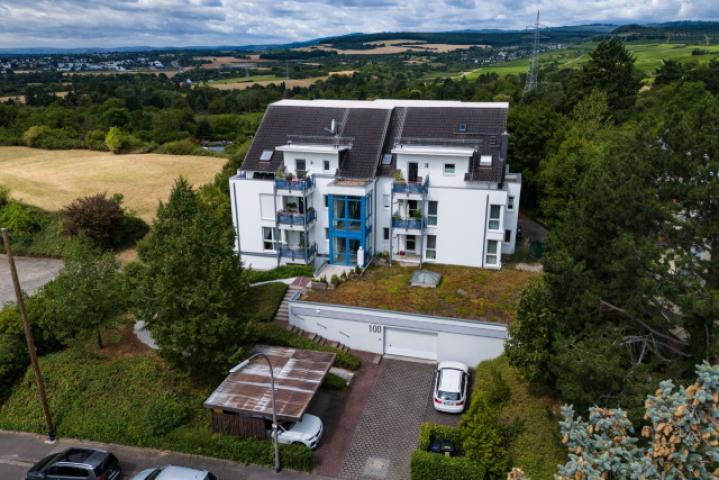 Traumhafte Lage am Rand der Weinberge, gehobene Hausgemeinschaft