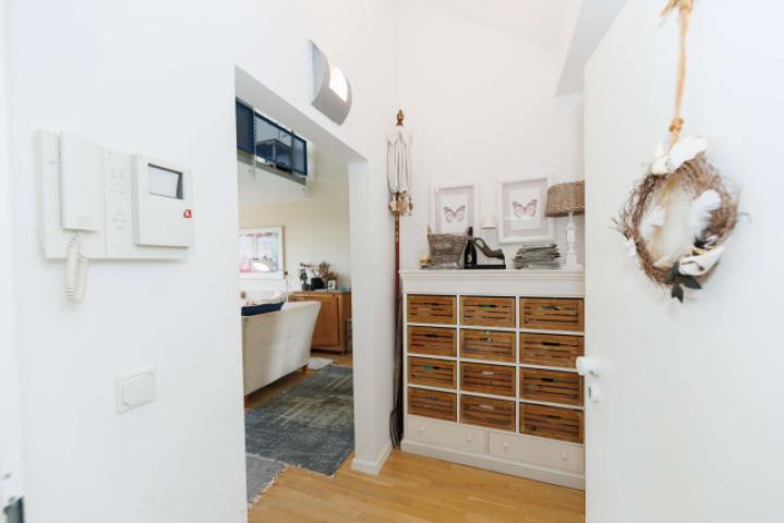 Eingangsbereich mit Diele und Videosprechanlage