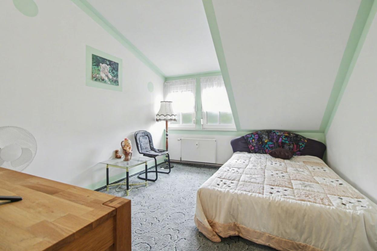Schlafzimmer IV OG (EFH)