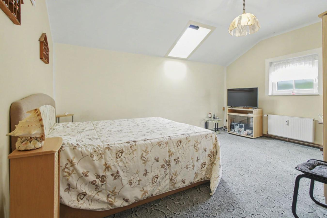 Schlafzimmer V OG (EFH)