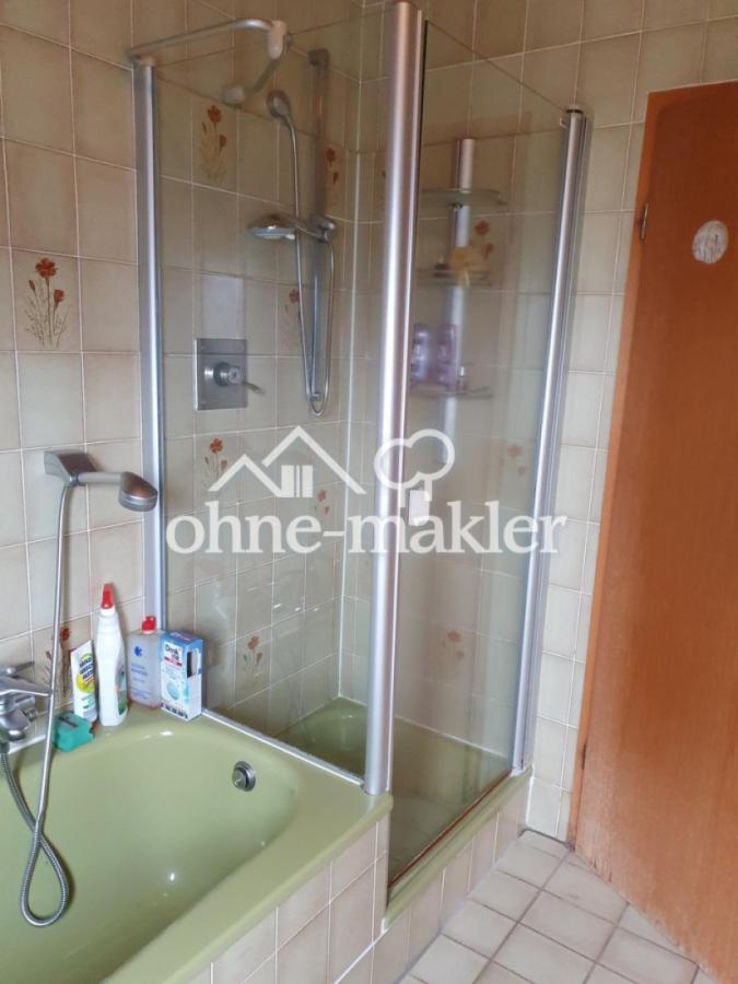 Jagdhausweg 12-1. OG Bad re.