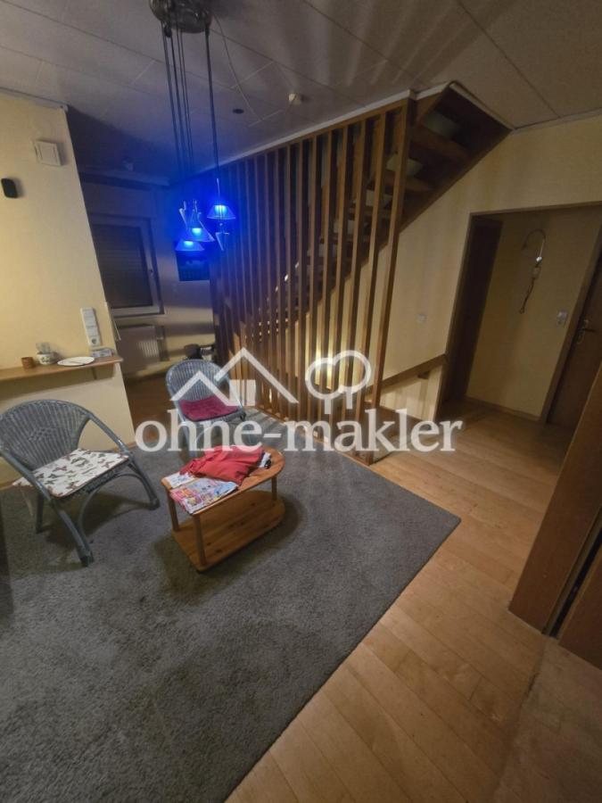 Jagdhausweg 12-EG, Treppe 2.OG