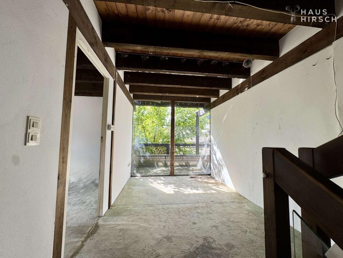 1. Halbobergeschoss Flur