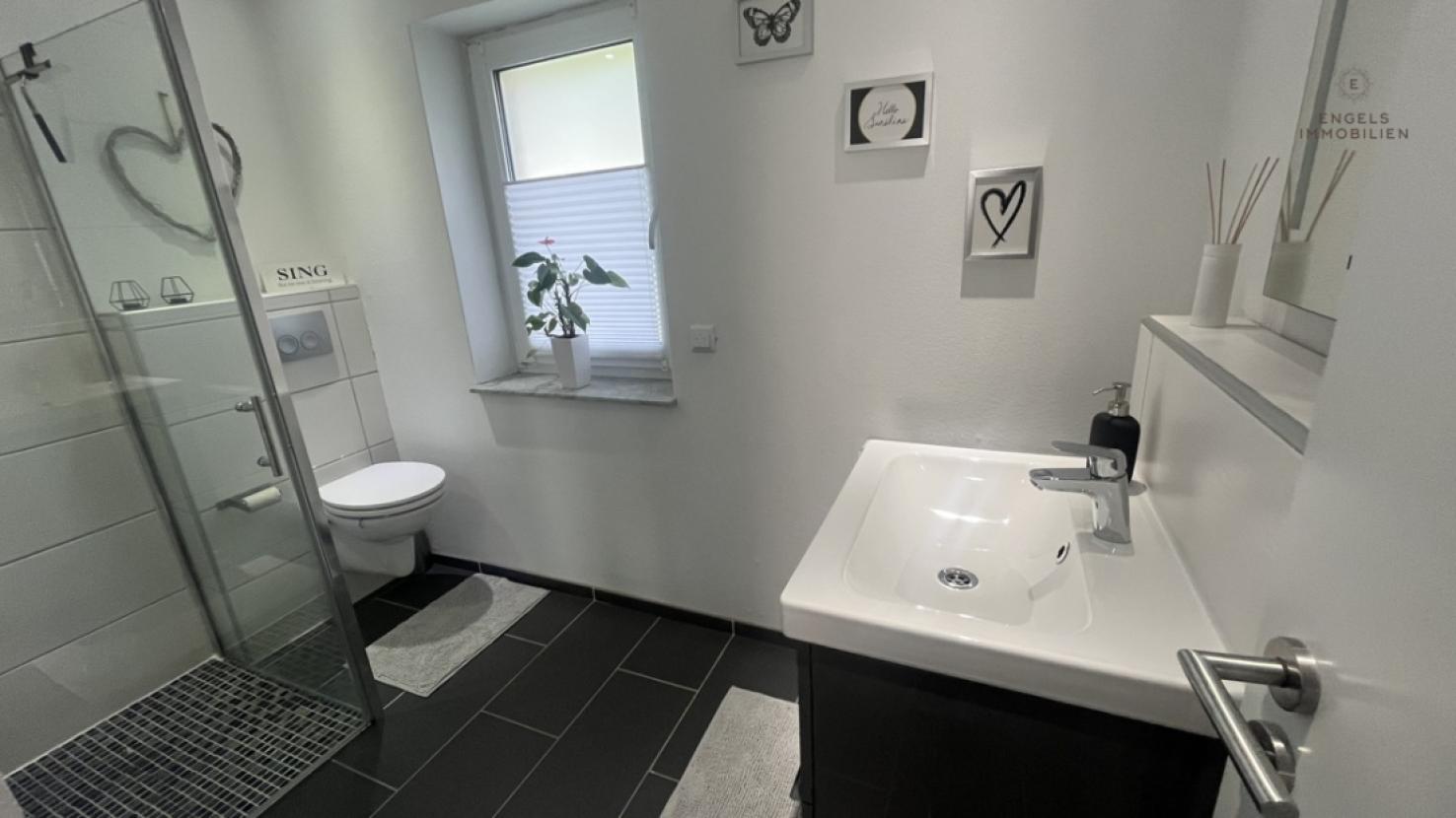 Gäste Dusche im Erdgeschoss