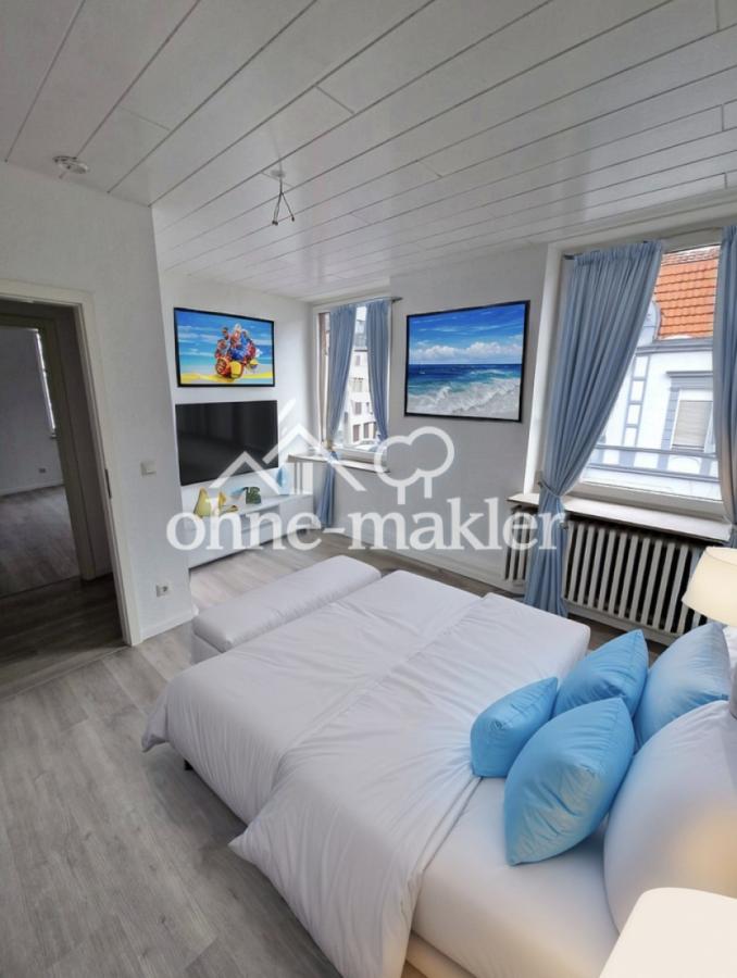 Schlafzimmer 2 mit bsp Möbel