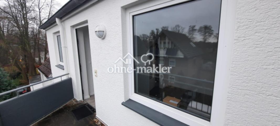 Eingang/ Küchenfenster