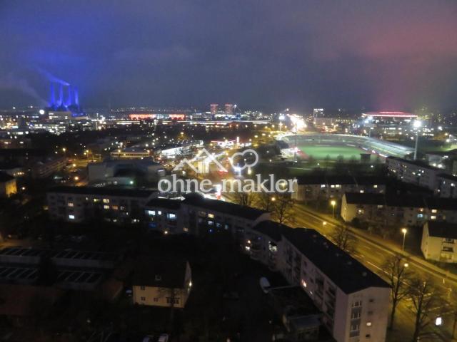 Blick abends Arena Nordseite 2