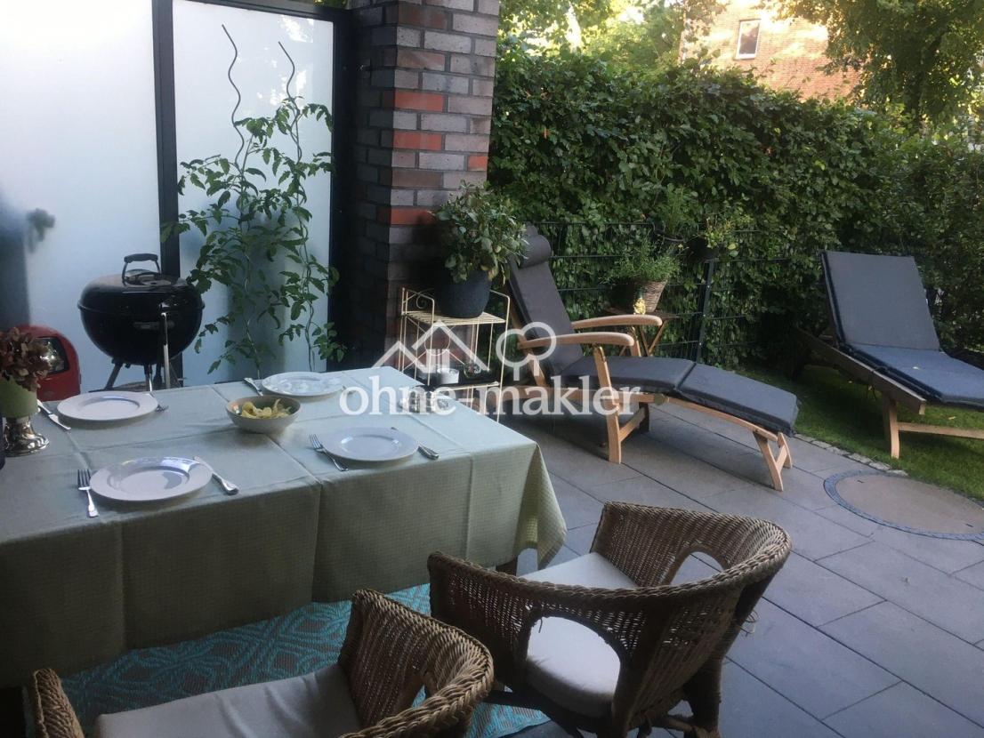 Terrasse mit Grill & Essecke