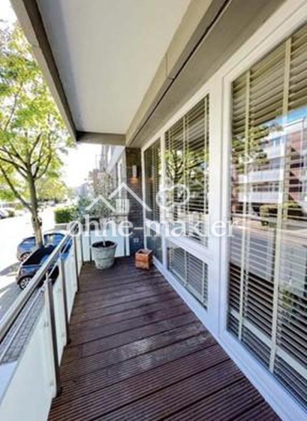 Kleiner Balkon im Wohnzimmer