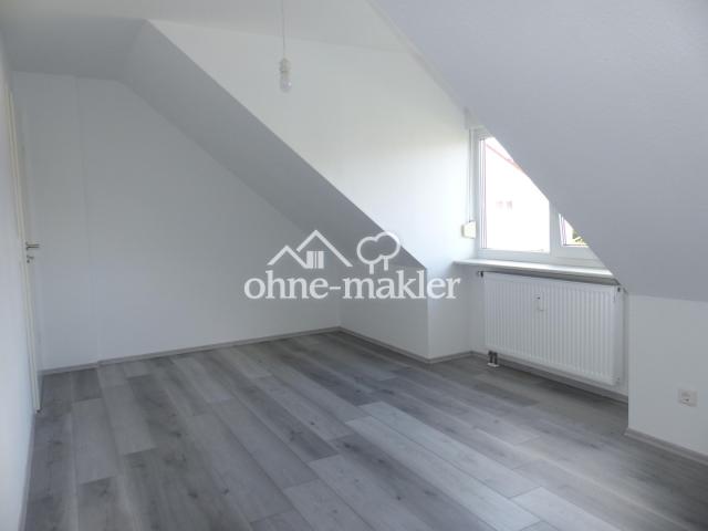 Kind / Büro / Schlafen