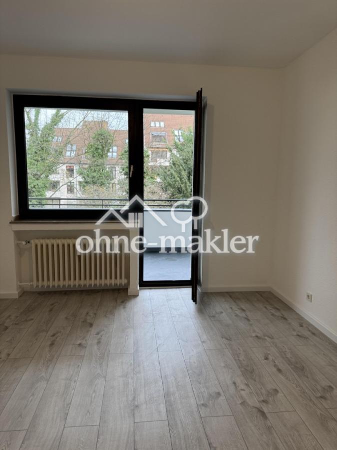 Schlafzimmer mit Balkon