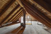 Geräumiger Dachboden