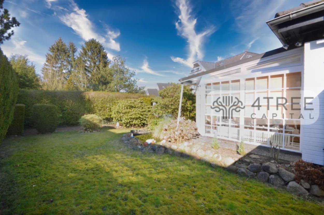 Eingewachsener Garten