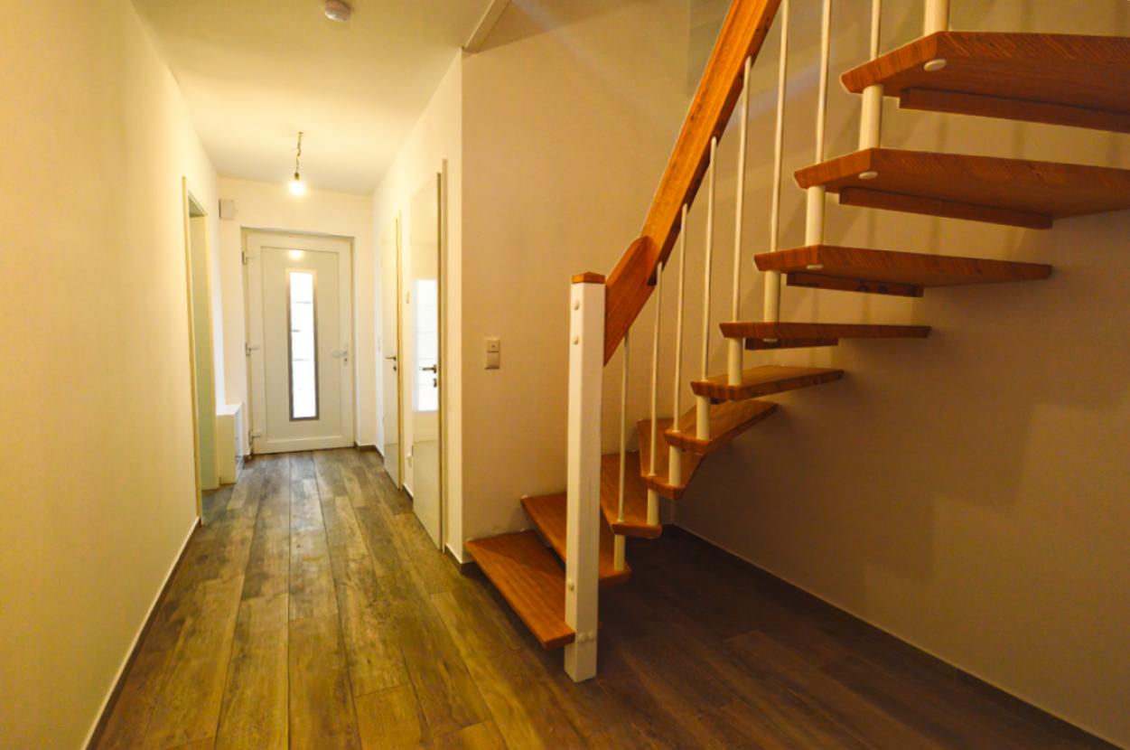 Geräumiger Hauseingangsflur