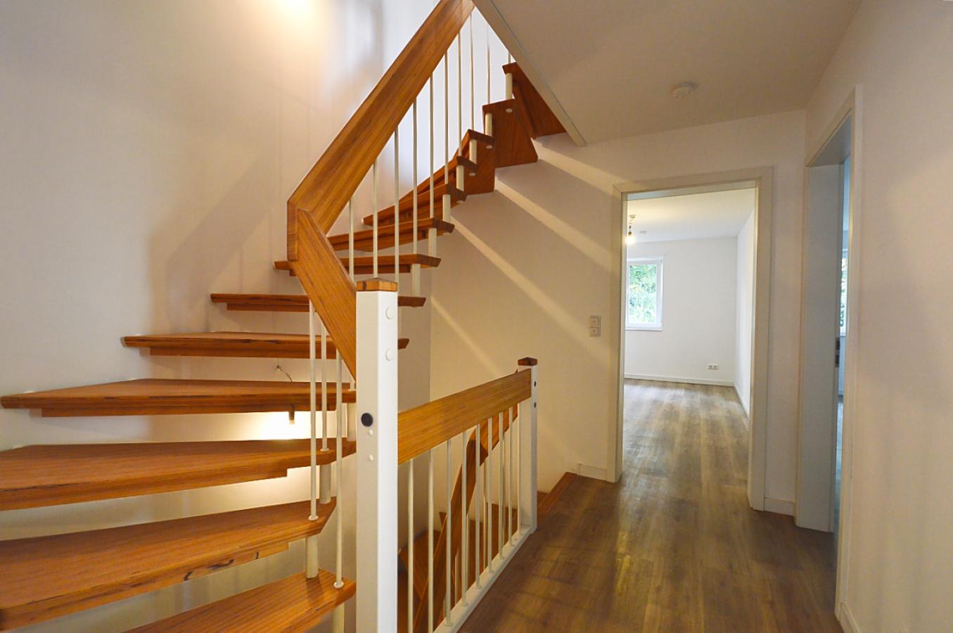 Treppe vom OG zum DG