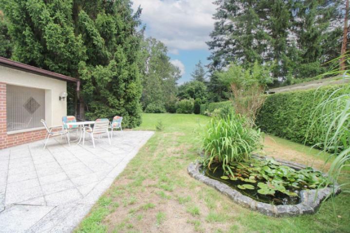 Garten mit Grillecke