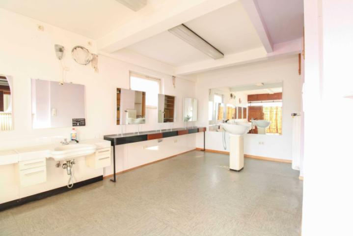 Friseurladen Vorderhaus