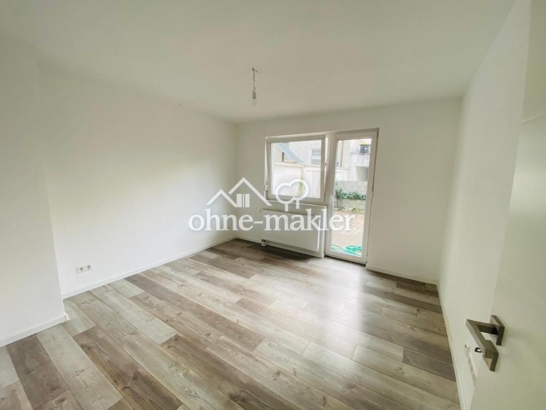 Schlafzi mit Zugang Terrasse