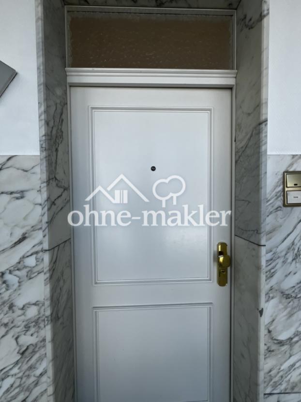 Wohnungstüre außen