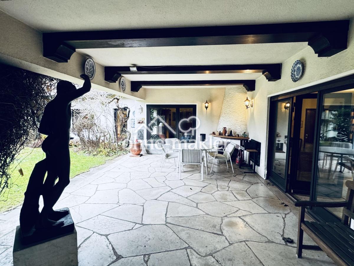 Überdachte Terrasse 