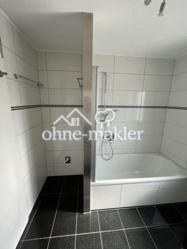 Versteckter Waschmasch.-platz