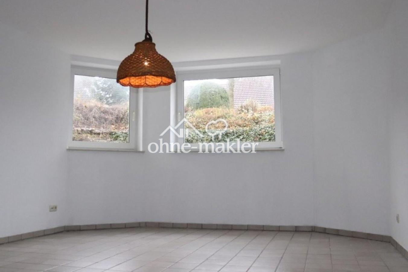 Großer Wohnraum im Keller