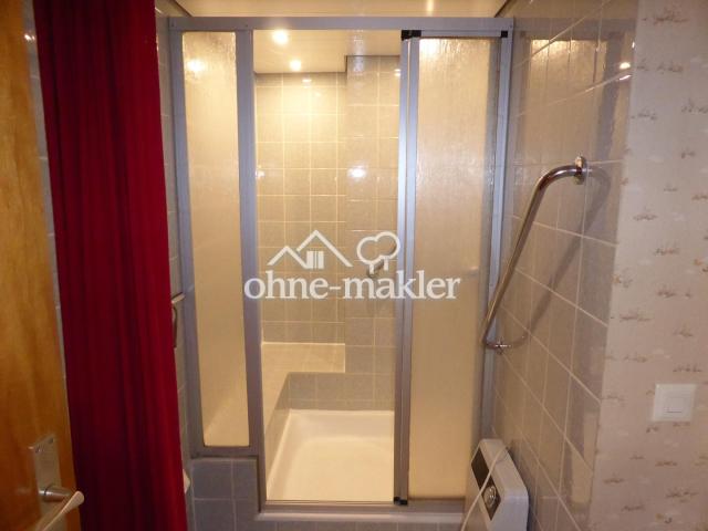 Dusche in der Waschküche