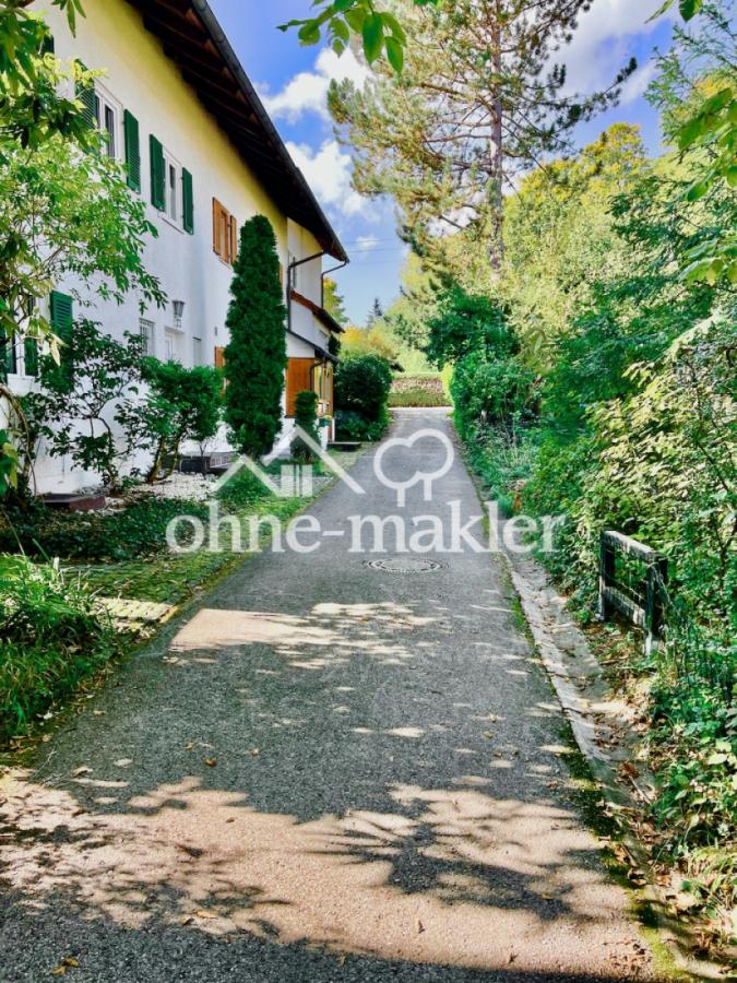 Fußweg ohne Verkehr im Süden  