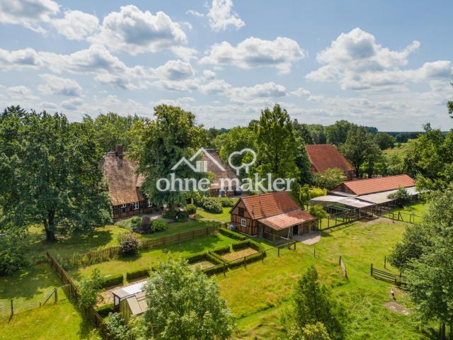 Hofanlage mit Nebengebäuden