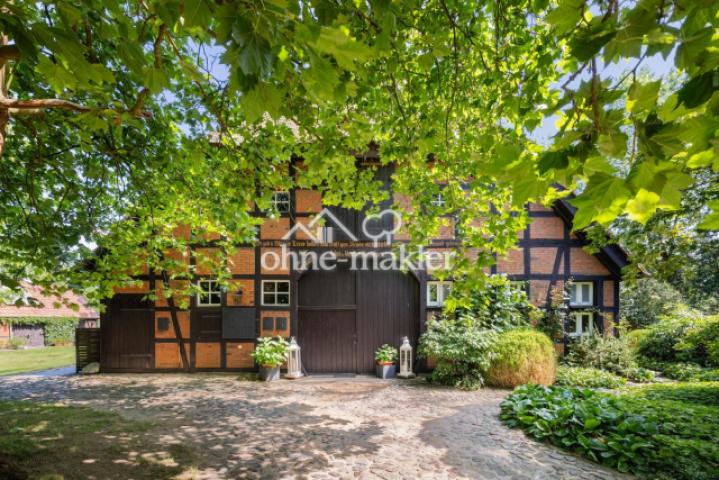 Wohnhausgiebel zum Hof