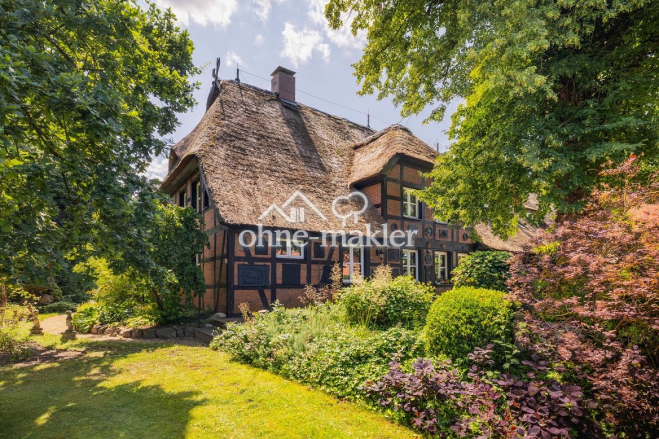 Wohnhausgiebel zum Garten