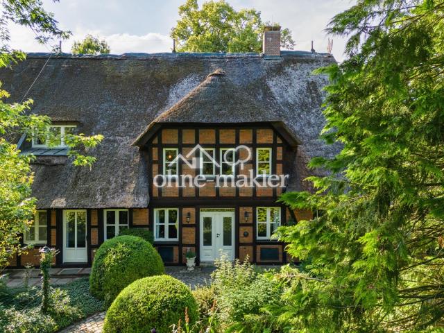 Erker mit Hauseingang