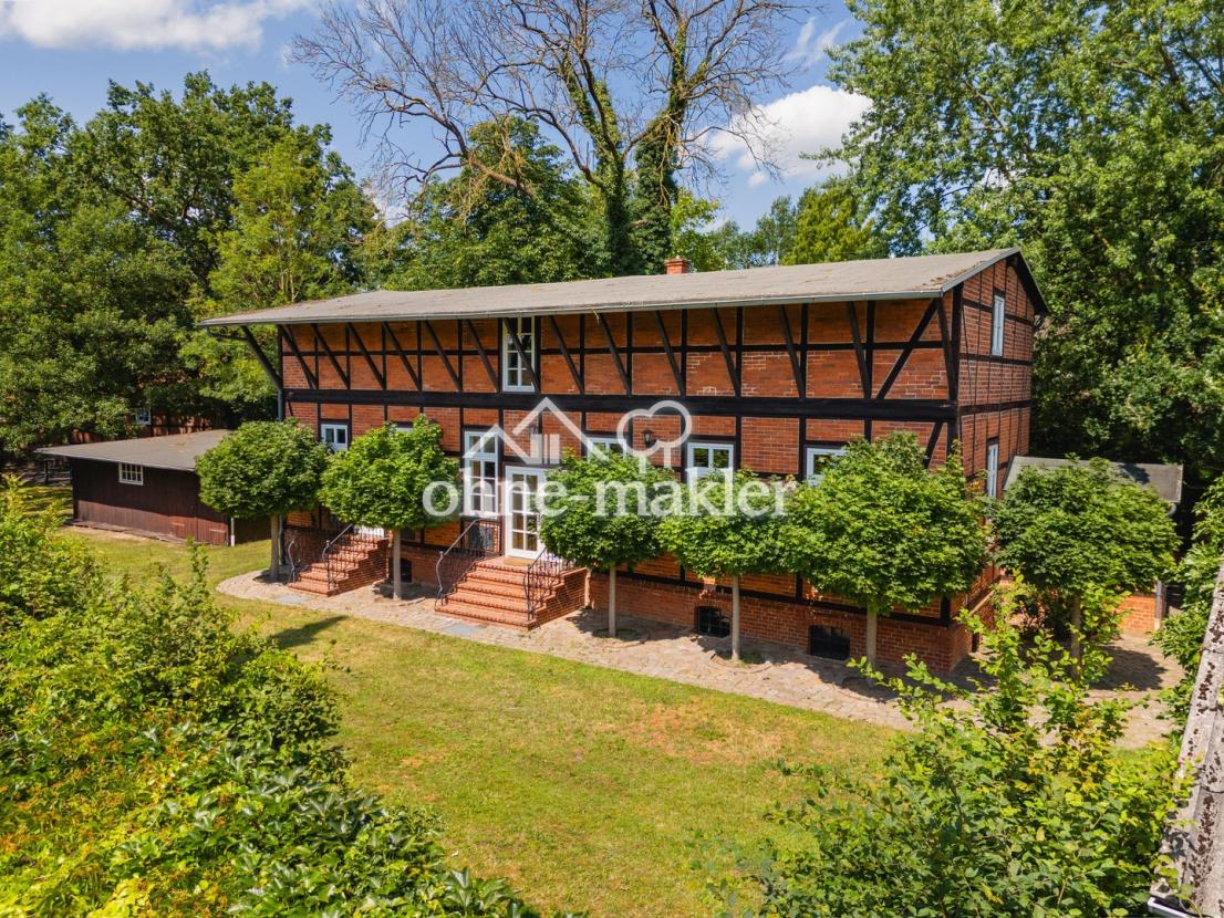 Kornspeicher mit Grundstück