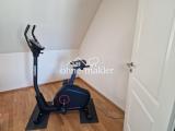 Hometrainer im Arbeitszimmer