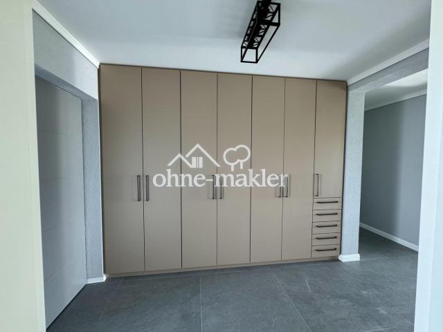 Garderobenschrank