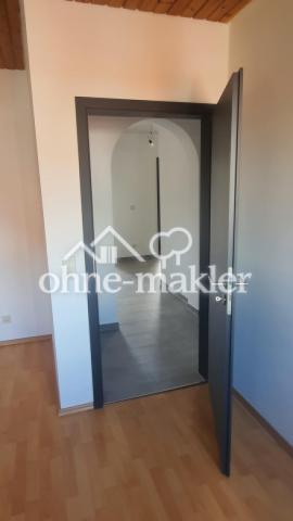 Arbeitszimmer zu Flur