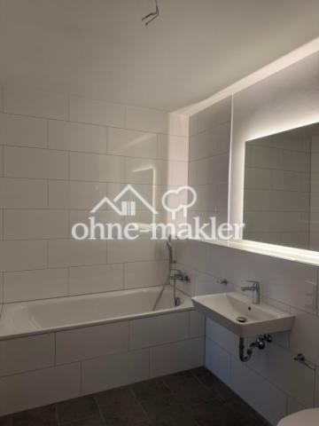 Großes Badezimmer Ansicht 1