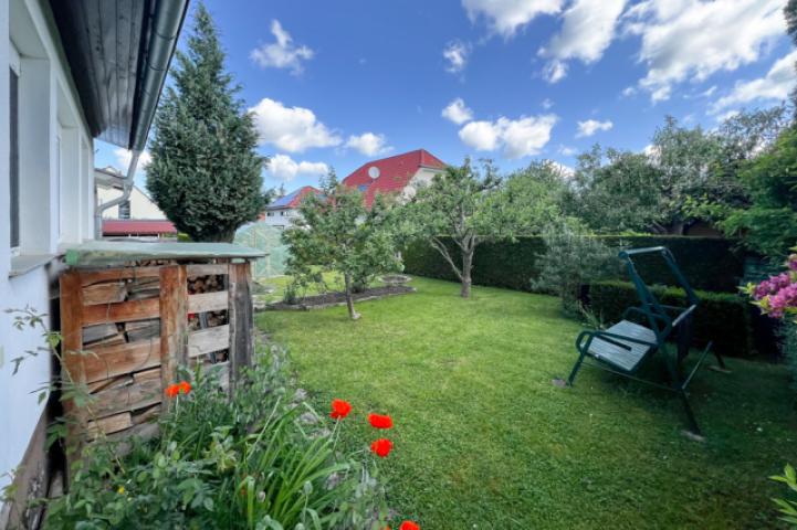 Garten hinter dem Haus