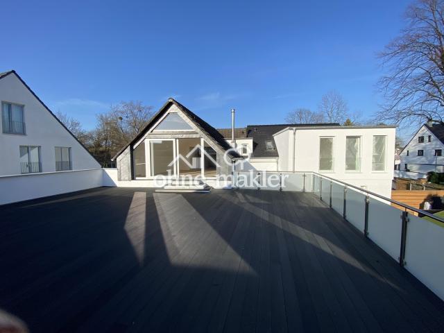 Riesige Sonnenterrasse