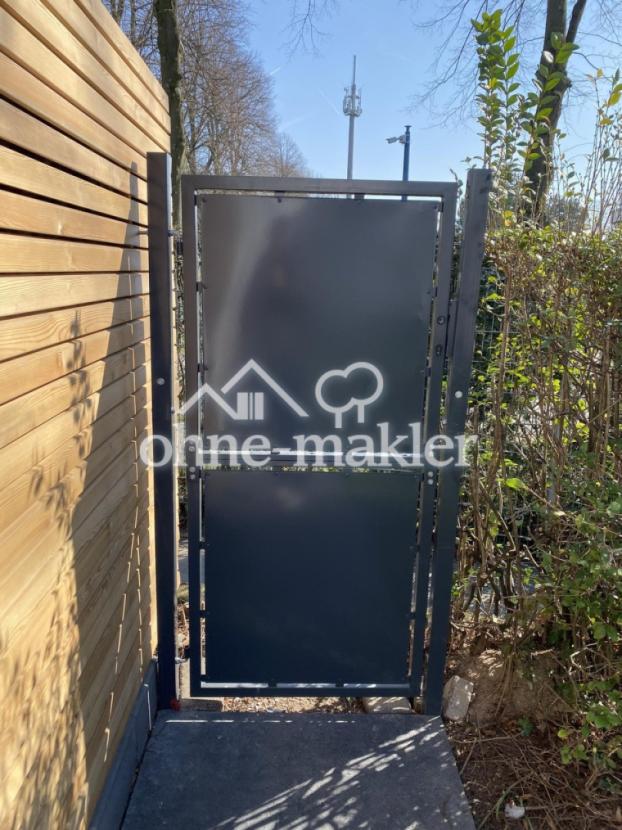 Törchen zum Weg zum Rhein