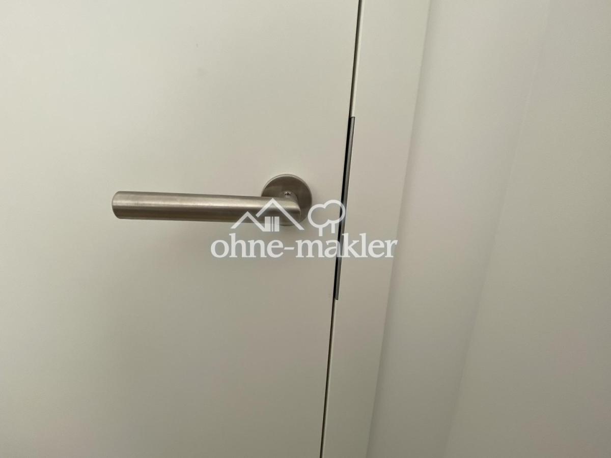 stumpfeinschlagende Türen