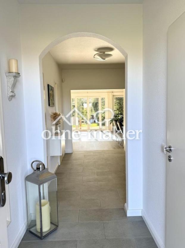 Flur, Blick bis in den Garten