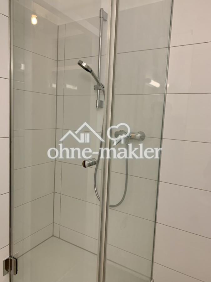 Neue Duschabtrennung