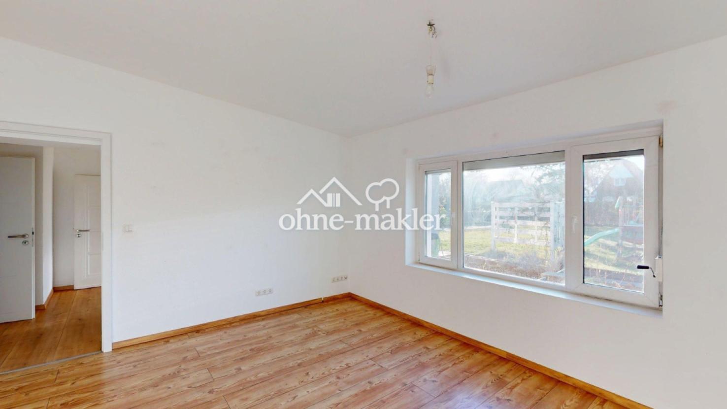 Gartenblick vom Wohnzimmer